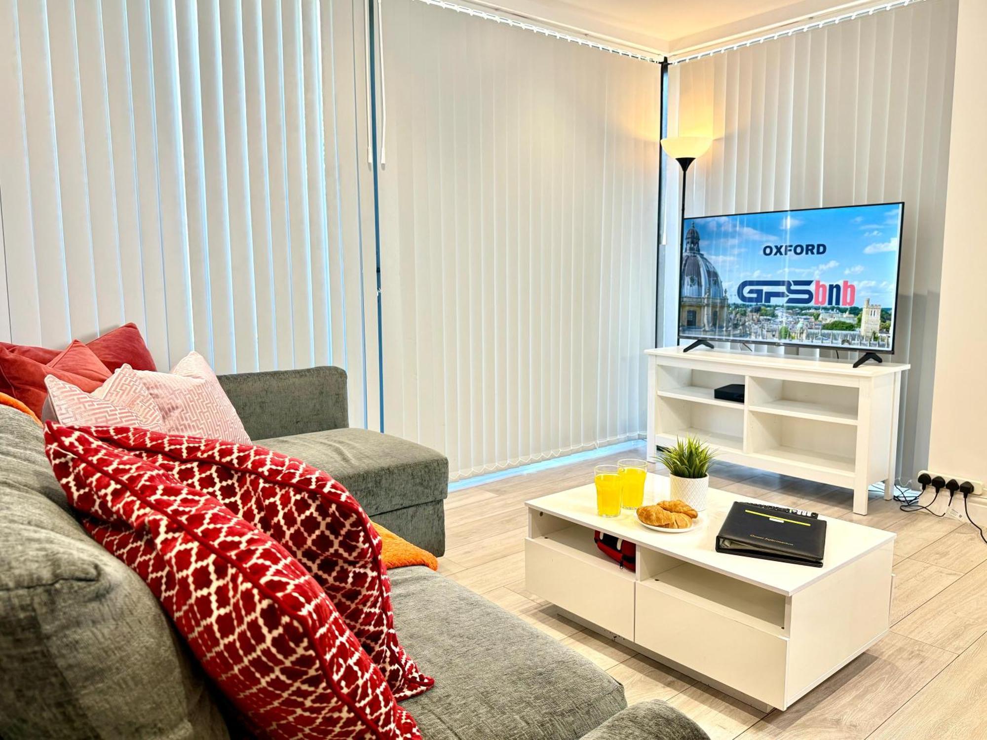 Evergreen Lodge - Two Bed Lux Flat - Parking, Garden, Patio, Wifi, Netflix - Close To Blenheim Palace & Oxford - F3 Kidlington Exteriör bild