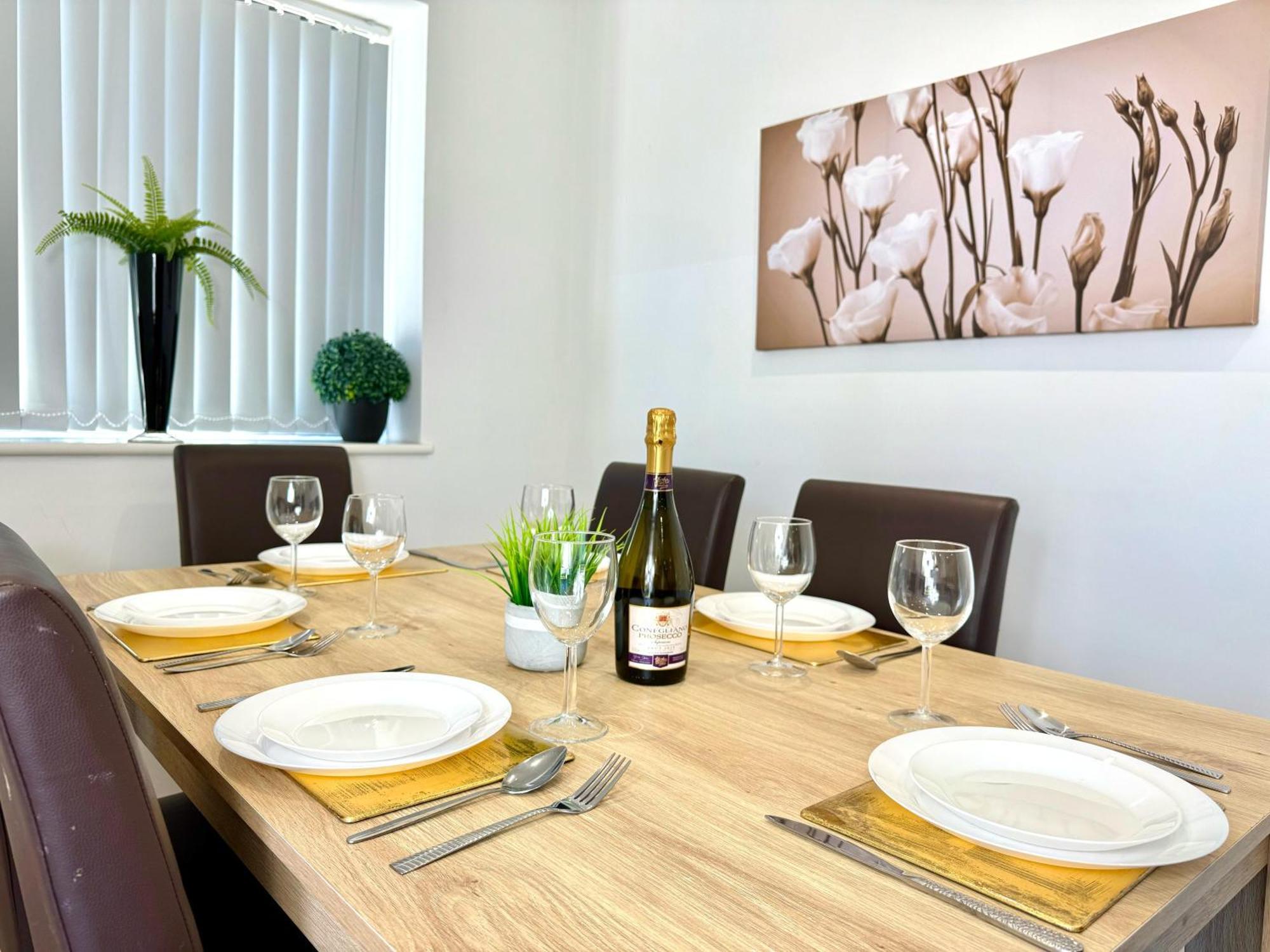 Evergreen Lodge - Two Bed Lux Flat - Parking, Garden, Patio, Wifi, Netflix - Close To Blenheim Palace & Oxford - F3 Kidlington Exteriör bild