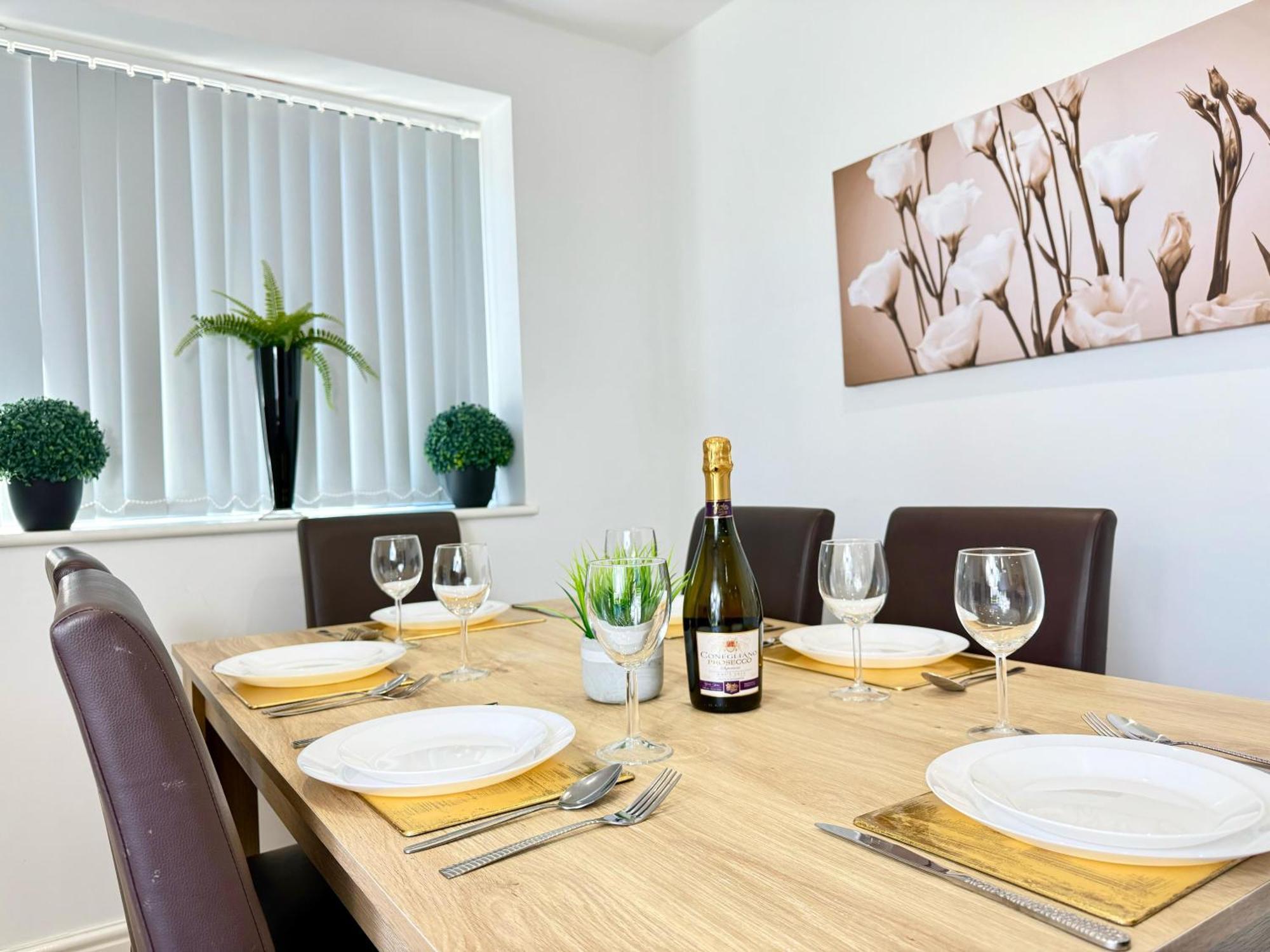 Evergreen Lodge - Two Bed Lux Flat - Parking, Garden, Patio, Wifi, Netflix - Close To Blenheim Palace & Oxford - F3 Kidlington Exteriör bild